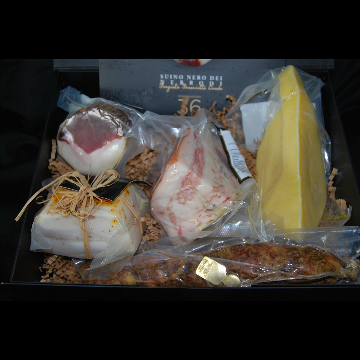 The Nebrodi Legacy Box, exklusiv gourmetbox med sicilianska charkuterier, 2000 g, Agostino, Mirto